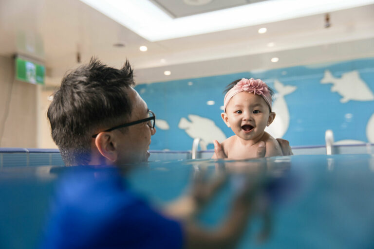 汐游寶寶_親子游泳