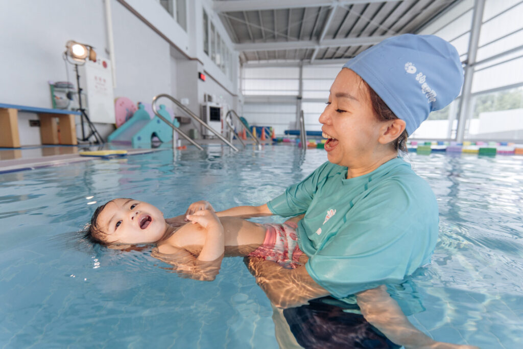 汐游寶寶_親子游泳