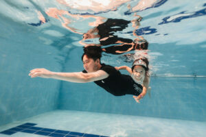 汐游寶寶_親子游泳